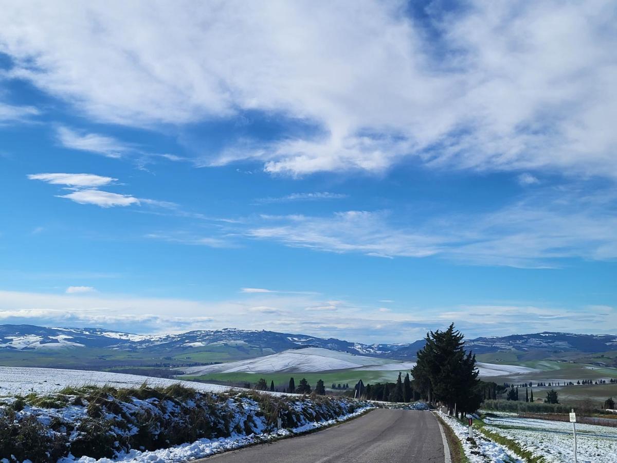 Готель Dimora In Francigena Сан-Куїрико-д'Орча Екстер'єр фото